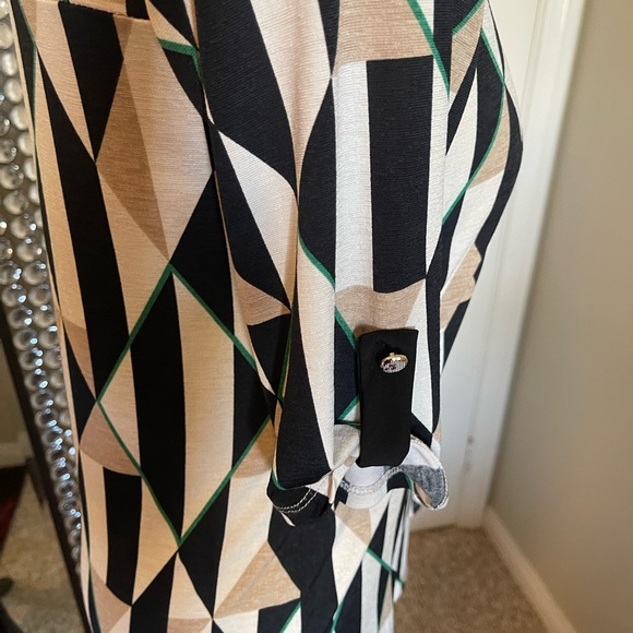 Zipper front blouse - Picture 3 of 3